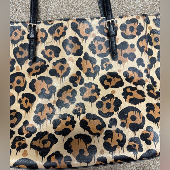Coach bag - wild beast leopard print Gary baseman turn lock - Picture 3 of 16